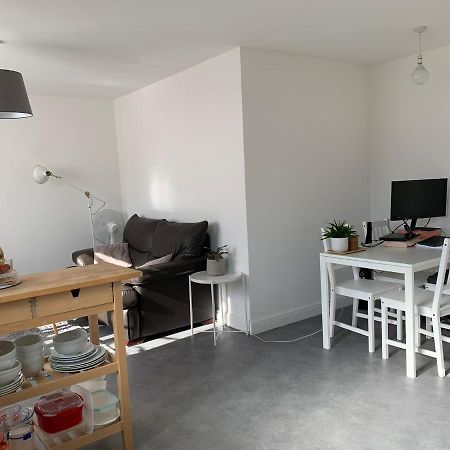 Bright, Chilled Ensuite Db Room In A Shared Flat! London Exterior photo