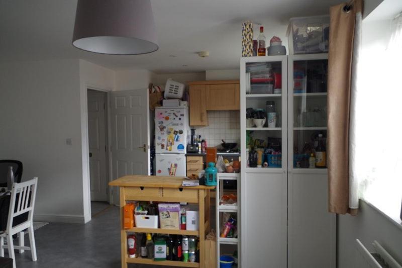 Bright, Chilled Ensuite Db Room In A Shared Flat! London Exterior photo