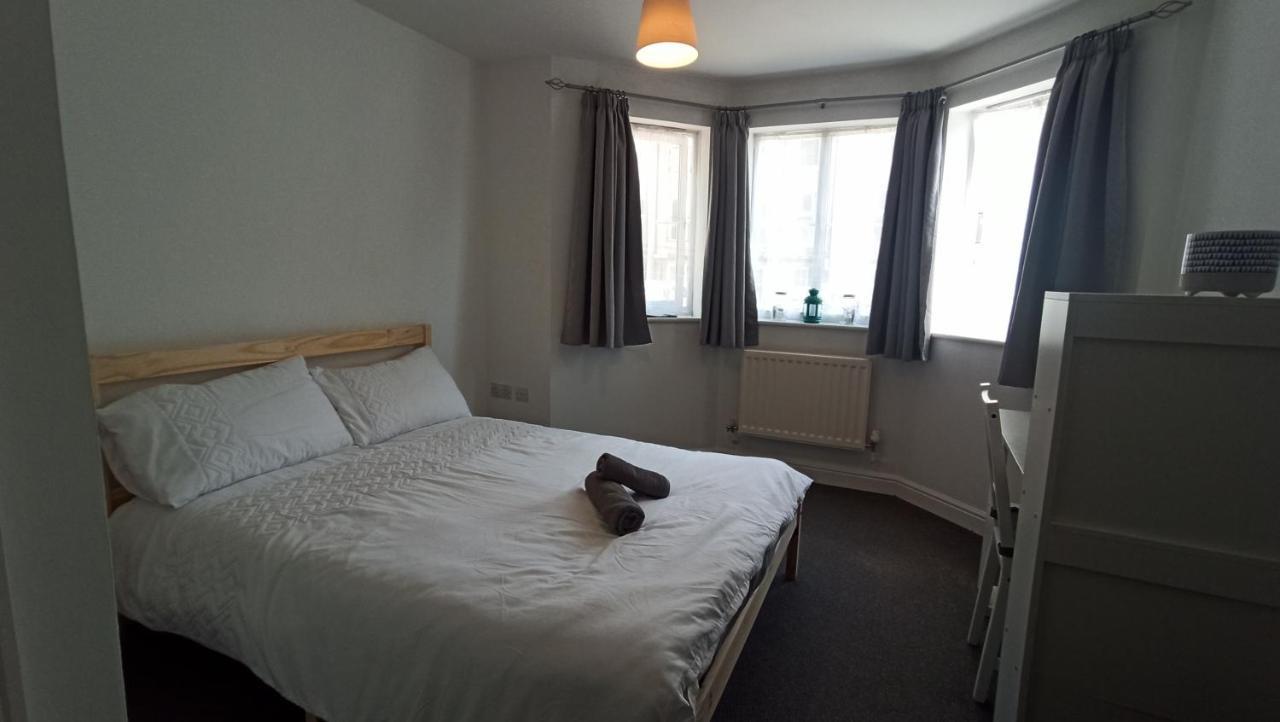 Bright, Chilled Ensuite Db Room In A Shared Flat! London Exterior photo